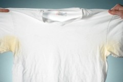 TOP 10 Ways to Remove Yellow Sweat Stains from White T-Shirts