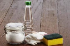 How to quickly, effectively and safely clean your sofa with baking soda and vinegar at home?