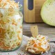 Petua untuk menyimpan sauerkraut dalam balang kaca hingga musim bunga